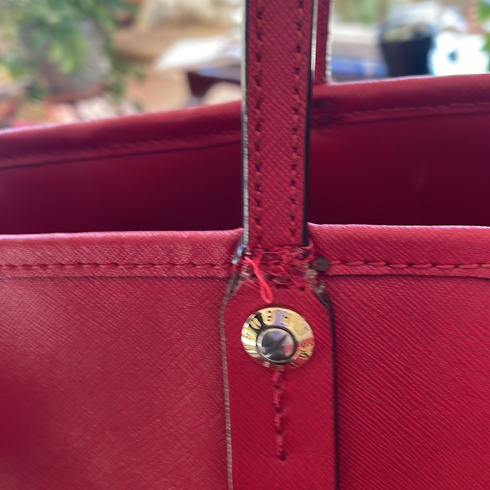 Large red Henri Bendel tote - Picture 6 of 9